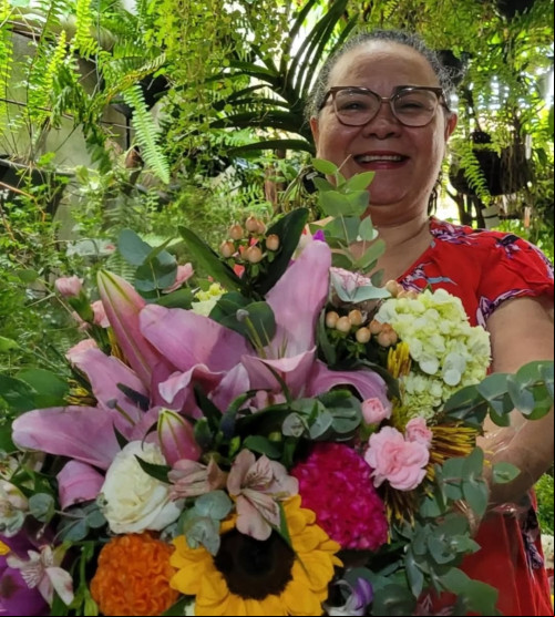 Alcênia Ribeiro inova no segmento de floriculturas em Teresina