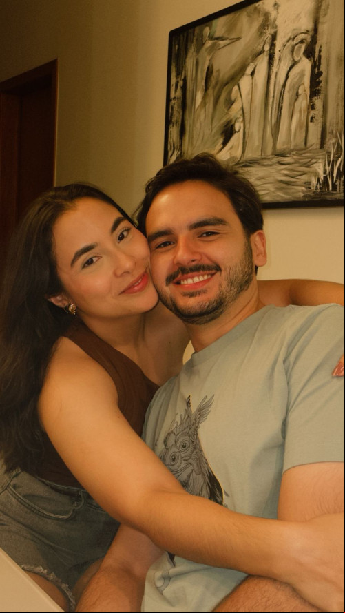 A arquiteta Maria Clara Chaves (30) e o engenheiro Hiro Meneses (31) estão juntos desde 2013 - (Arquivo pessoal)