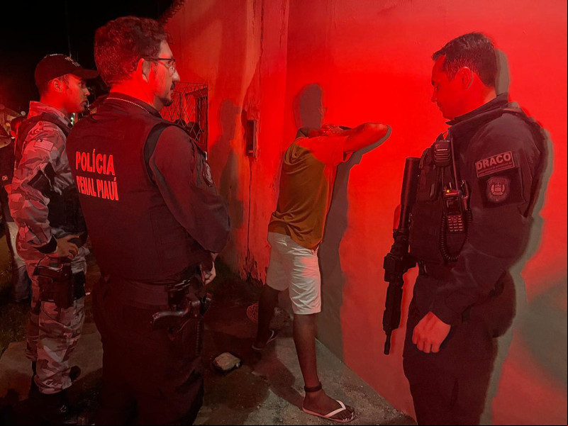 Homem com tornozeleira é preso após descumprir medida cautelar e ir a festejo no Piauí