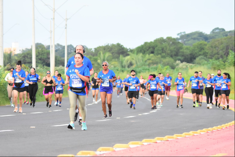 Alimentos arrecadados no 1º Circuito O Dia Corrida de Rua são doados para Associação Lar Preciso Viver