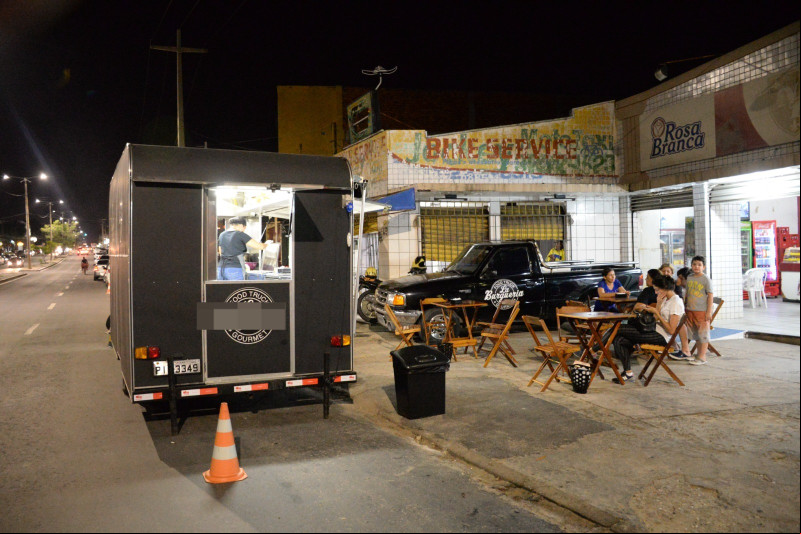 Câmara vai debater cobrança de taxas e atuação de food trucks e trailers em Teresina
