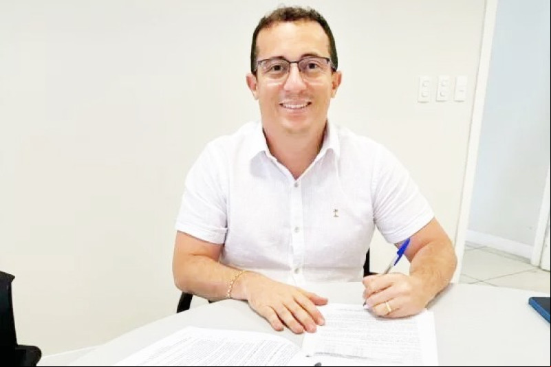 Ex-prefeito de Buriti dos Lopes é acusado de irregularidades em contratos milionários na saúde