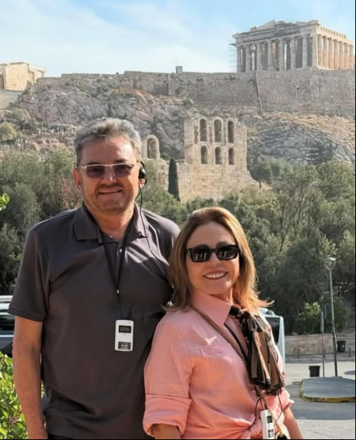 #Internacional - Um click do neurocirurgião e ex-governador do Piauí Wilson Martins comemorou mais um ano de vida no dia 17/5, e ganhou o carinho da esposa, a conselheira do TCE - by Lilian Martins, dos familiares e amigos. Parabéns. Chics!!! - (Arquivo Pessoal)